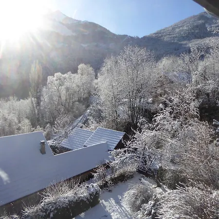 Chambre D'Hote Calme Au Milieu D'Un Jardin Au Freney D'Oisans Le Freney-d'Oisans Exterior photo