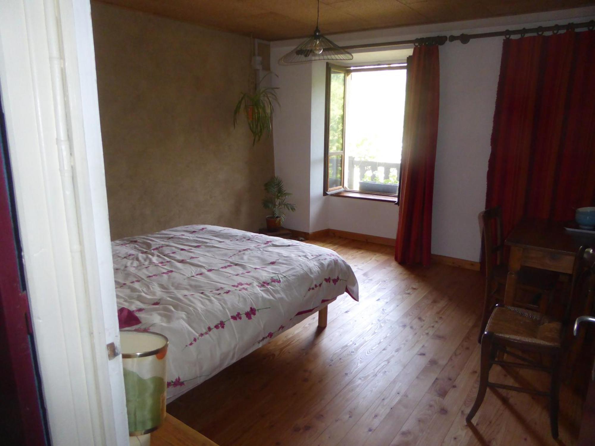 Homestay D'hote Calme Au Milieu D'un Jardin Au Freney D'oisans