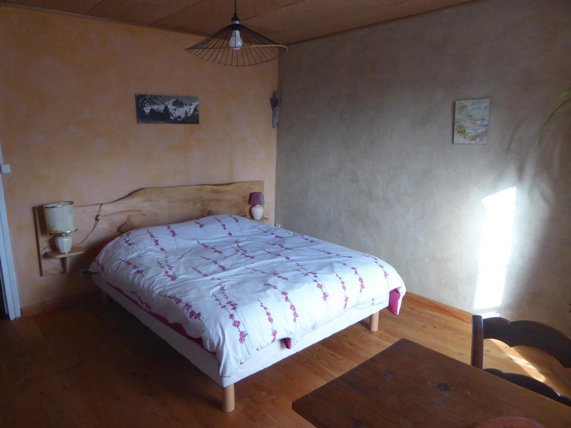 D'hote Calme Au Milieu D'un Jardin Au Freney D'oisans Homestay